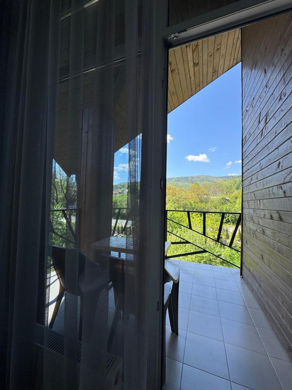 Girske Povitria 2 Yaremche Exterior foto